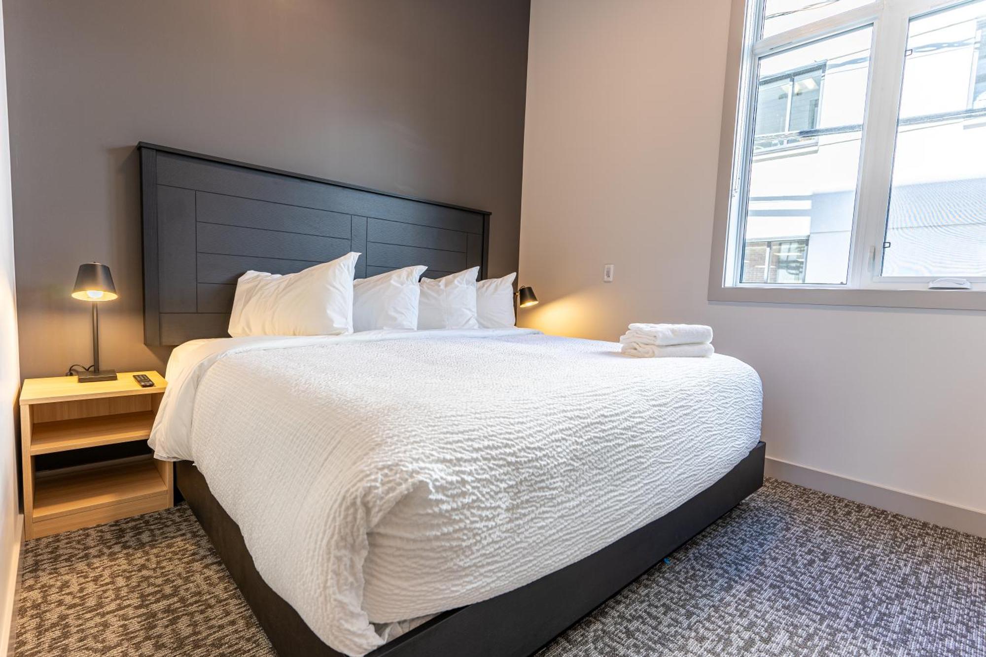 Basecamp Suites Revelstoke Zimmer foto