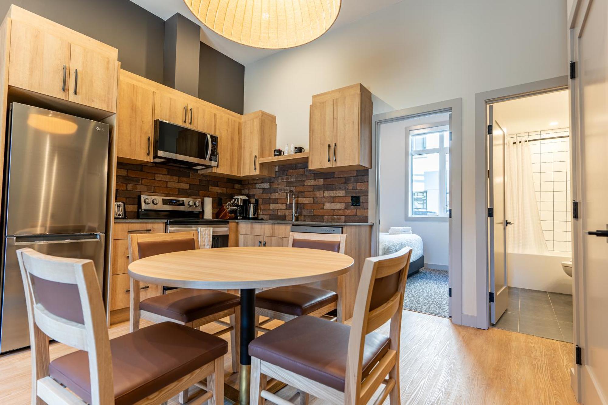 Basecamp Suites Revelstoke Zimmer foto