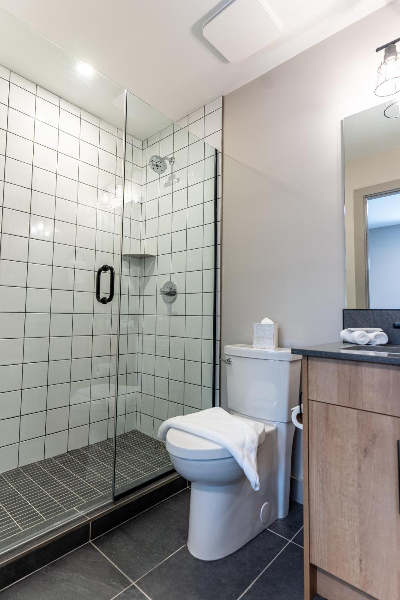 Basecamp Suites Revelstoke Zimmer foto