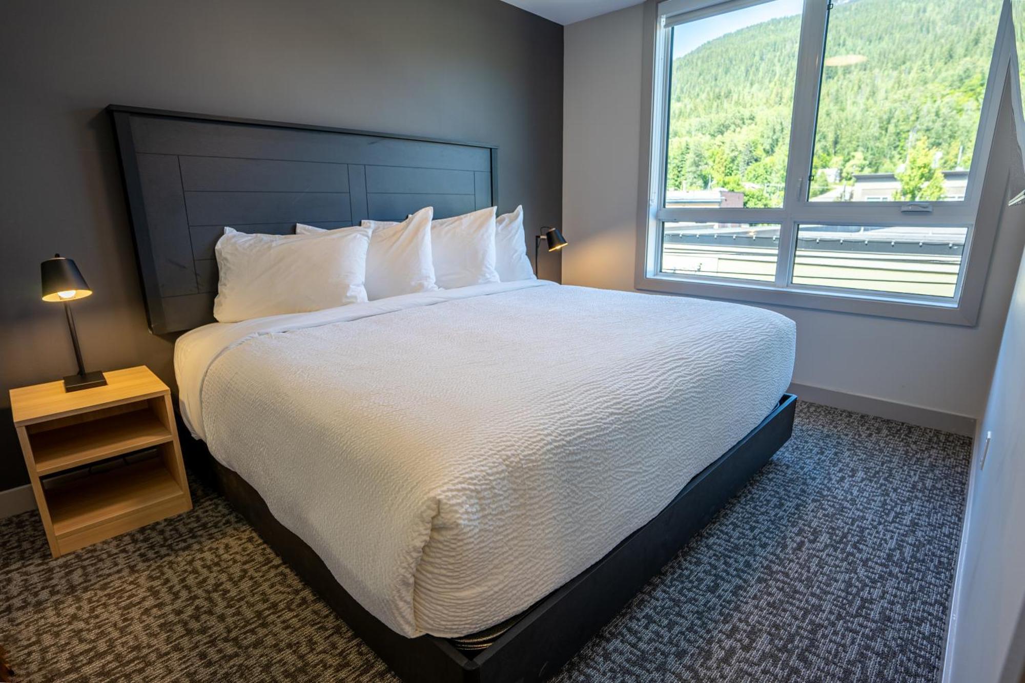 Basecamp Suites Revelstoke Zimmer foto