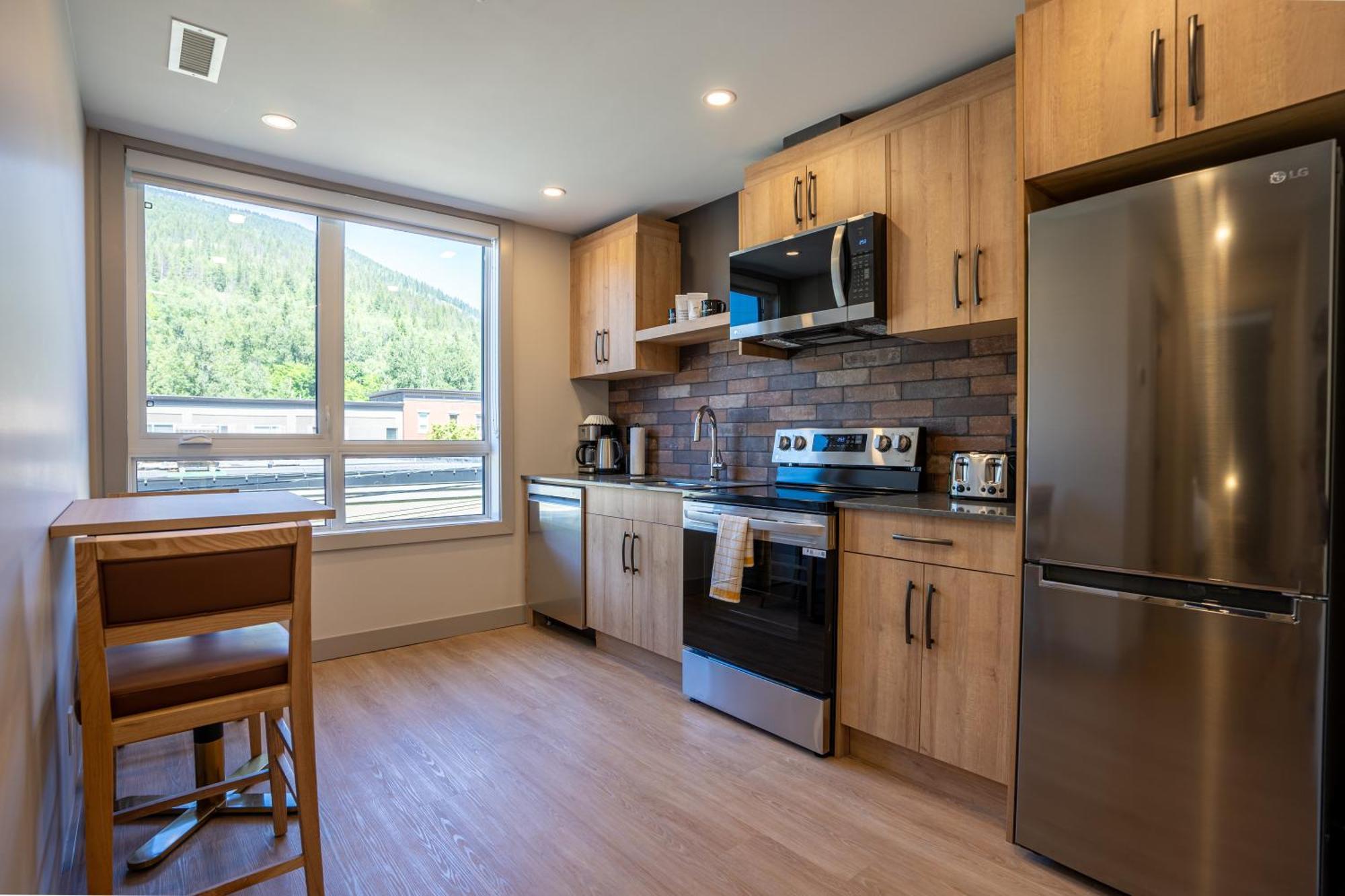 Basecamp Suites Revelstoke Zimmer foto