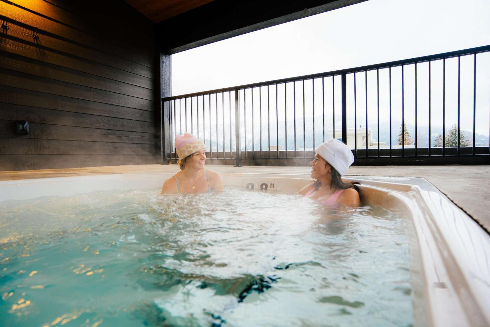 Basecamp Suites Revelstoke Exterior foto